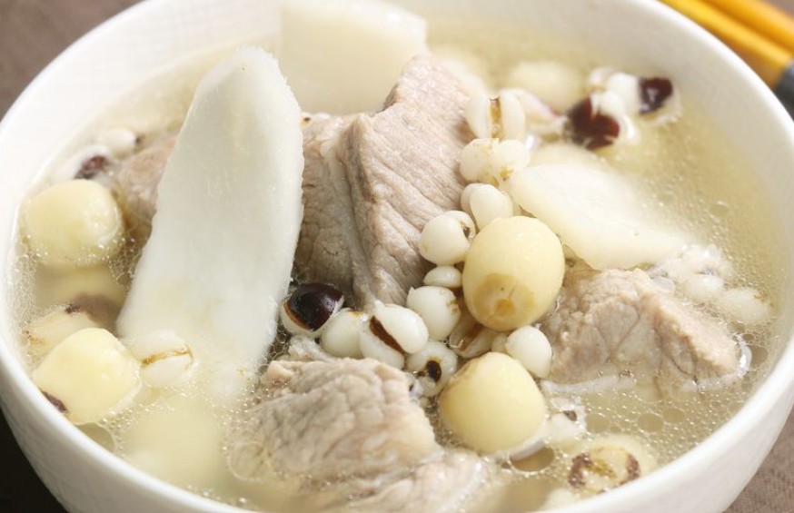 薏仁排骨燉湯